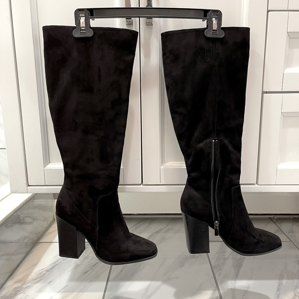 Black suede boots